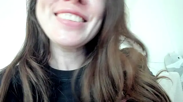 Snapshot of Lil_Foxy9 chatting on 06-23-26, 01:42 Lil Foxy9 online show from 06-23-26, 01:42