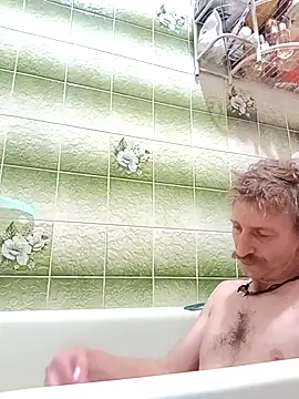 Snapshot of KokosMartin chatting on 10-17-25, 05:37 KokosMartin online show from 10-17-25, 05:37