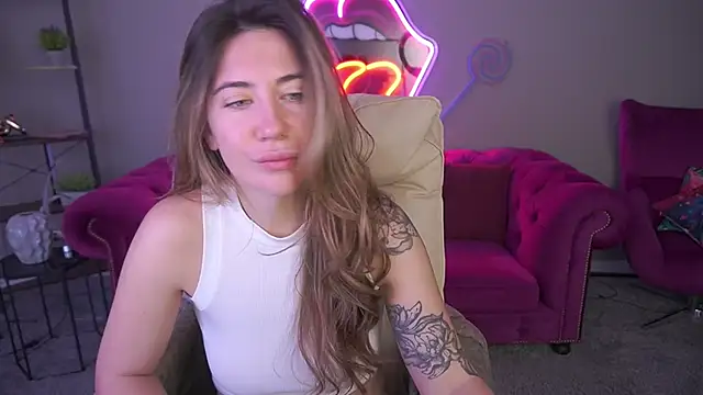 Snapshot of KateShanny chatting on 02-26-26, 06:56 KateShanny online show from 02-26-26, 06:56