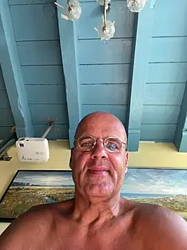 Snapshot of Renebisex chatting on 07-26-26, 03:41 Renebisex online show from 07-26-26, 03:41