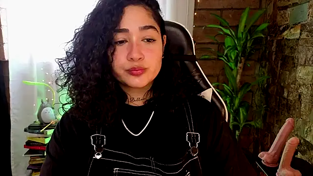 Snapshot of _kat_1995 chatting on 09-12-25, 07:03 kat 1995 online show from 09-12-25, 07:03