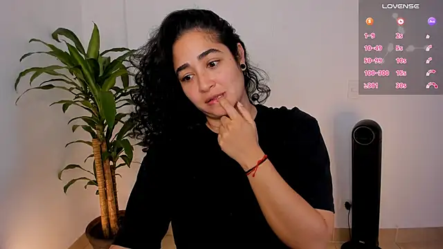 Snapshot of _kat_1995 chatting on 11-30-25, 07:51 kat 1995 online show from 11-30-25, 07:51