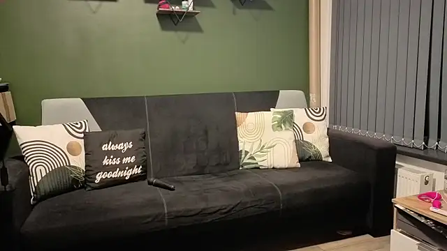 Eveline Beauty Kitty online show from 11-14-25, 07:56