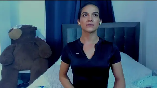 ISA BELLA VZL online show from 11-04-25, 10:42