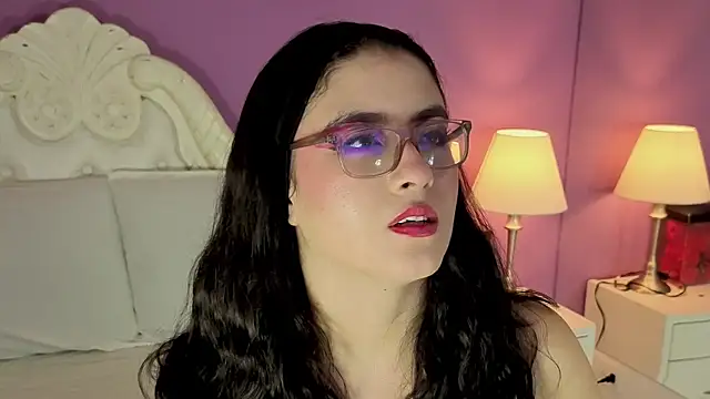 LiLLiAnderson online show from 10-06-25, 11:40