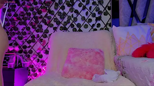 isabel jaames online show from 10-01-25, 07:20