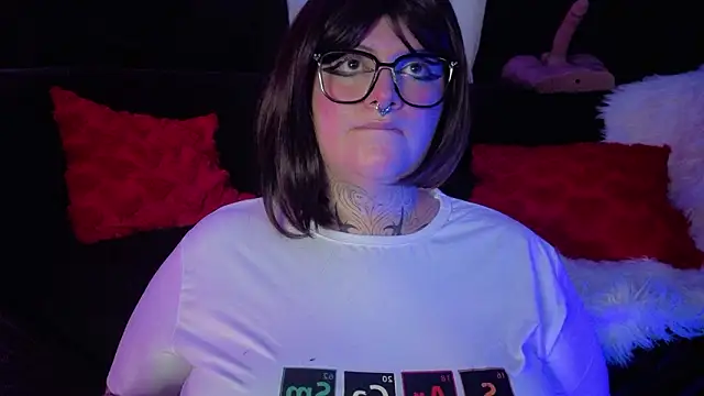 Snapshot of Mariana_velezz chatting on 02-24-26, 12:03 Mariana velezz online show from 02-24-26, 12:03