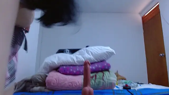 isabel 24 gil online show from 04-07-26, 03:23