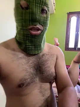 Snapshot of SwatiCam chatting on 09-20-25, 02:12 SwatiCam online show from 09-20-25, 02:12