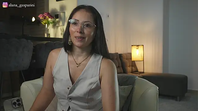 Snapshot of alana_gasparini chatting on 11-14-25, 02:43 alana gasparini online show from 11-14-25, 02:43