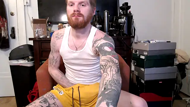 Snapshot of Magnetic127 chatting on 04-04-26, 02:14 Magnetic127 online show from 04-04-26, 02:14