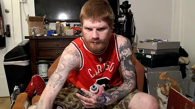 Snapshot of Magnetic127 chatting on 04-05-26, 03:04 Magnetic127 online show from 04-05-26, 03:04