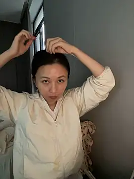 haiyan125216 online show from 11-26-25, 09:10