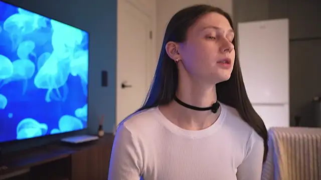 Snapshot of milanabaileys_ chatting on 10-06-25, 03:42 milanabaileys online show from 10-06-25, 03:42