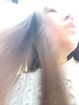 Snapshot of xinmeng-000 chatting on 02-04-26, 03:56 xinmeng-000 online show from 02-04-26, 03:56