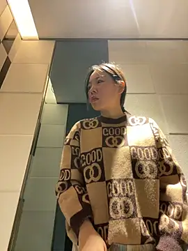 Snapshot of xinmeng-000 chatting on 03-03-26, 08:26 xinmeng-000 online show from 03-03-26, 08:26