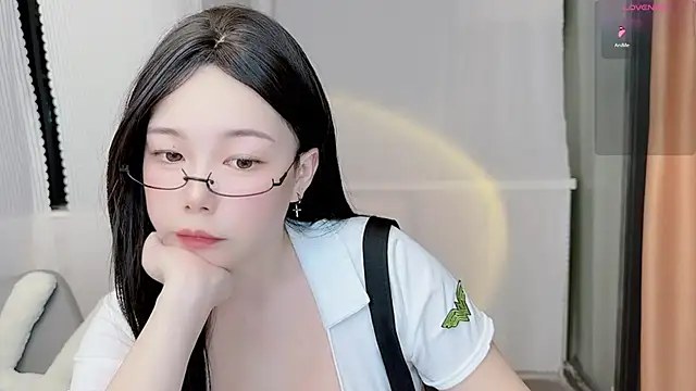 Snapshot of Bella_Ava chatting on 12-02-25, 03:29 Bella Ava online show from 12-02-25, 03:29