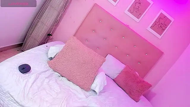 ANNIE DOLCE  online show from 01-17-26, 10:42