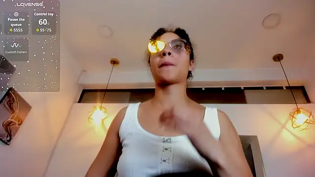 Hanna Cornee  online show from 01-31-26, 07:11