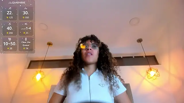 Hanna Cornee  online show from 02-18-26, 01:40