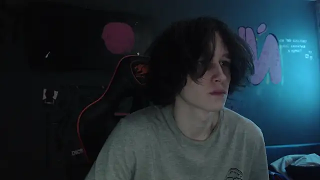 Snapshot of min1pekka chatting on 11-27-25, 01:18 min1pekka online show from 11-27-25, 01:18