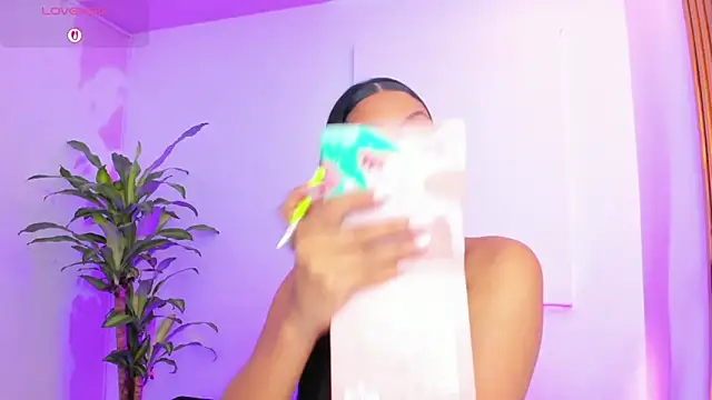 MacarenaSmith online show from 12-16-25, 11:48