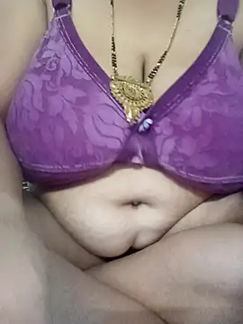 Snapshot of chocobbsneha567 chatting on 04-26-26, 03:10 chocobbsneha567 online show from 04-26-26, 03:10