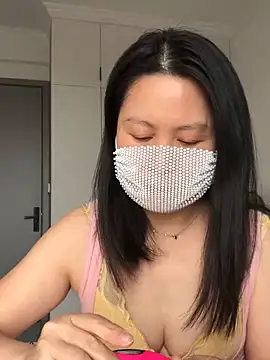 Snapshot of chengcheng12 chatting on 02-08-26, 02:37 chengcheng12 online show from 02-08-26, 02:37