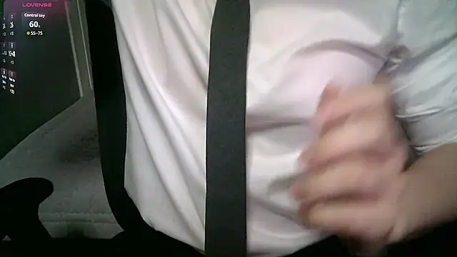 Snapshot of 111owo111 chatting on 05-25-26, 12:22 111owo111 online show from 05-25-26, 12:22