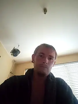 piercingpik online show from 10-21-25, 02:40