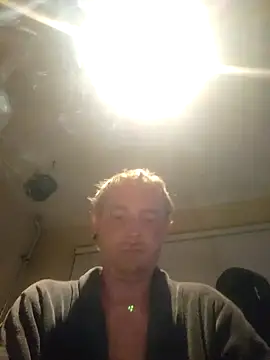 Snapshot of piercingpik chatting on 04-27-26, 09:24 piercingpik online show from 04-27-26, 09:24