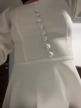 AikoYamada online show from 11-28-25, 07:11