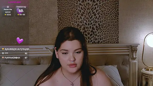 EmilyHyde online show from 10-22-25, 03:07