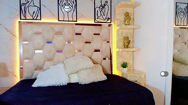 Valentina Shine online show from 05-30-26, 03:09