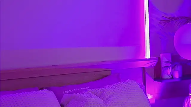 Snapshot of MiaEuphoria_ chatting on 02-12-26, 03:56 MiaEuphoria online show from 02-12-26, 03:56