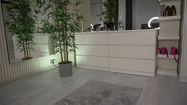 EmmaBlanco online show from 04-02-26, 05:05