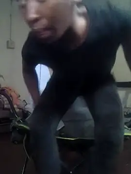 RFeltomWhitJ online show from 10-12-25, 02:05