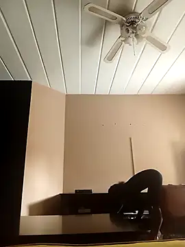 RFeltomWhitJ online show from 10-19-25, 09:32