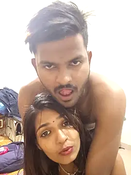 Snapshot of HOTSANI chatting on 10-13-25, 07:03 HOTSANI online show from 10-13-25, 07:03