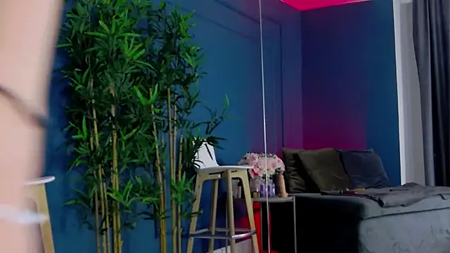 KimmDaviss online show from 11-29-25, 06:38