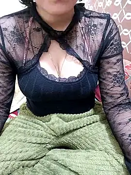 Snapshot of Pihu_Chopra chatting on 01-19-26, 02:32 Pihu Chopra online show from 01-19-26, 02:32
