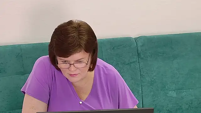 Snapshot of Sandra_Sunrise chatting on 12-18-25, 10:32 Sandra Sunrise online show from 12-18-25, 10:32