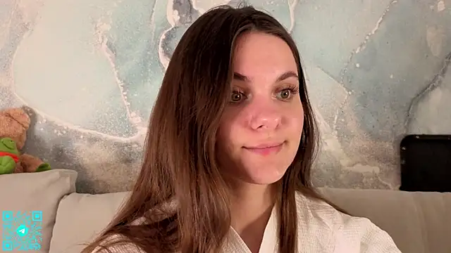 Snapshot of chloemilka chatting on 05-21-26, 05:20 chloemilka online show from 05-21-26, 05:20