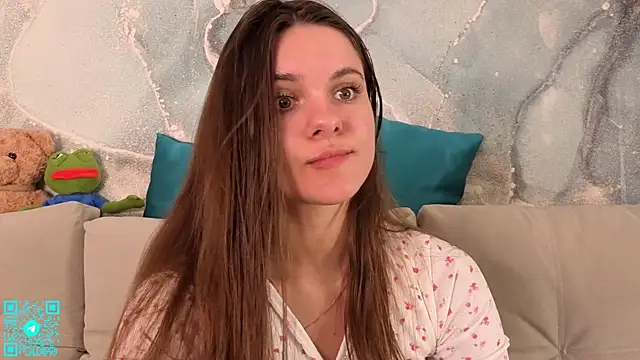 Snapshot of chloemilka chatting on 06-20-26, 05:49 chloemilka online show from 06-20-26, 05:49