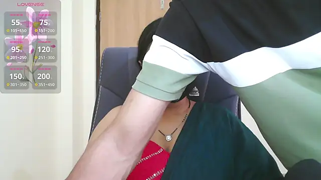 SassyWildCouple online show from 04-13-26, 10:10