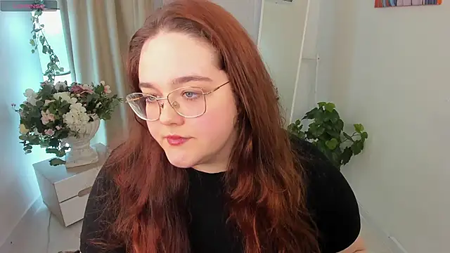 Neko Moor online show from 10-16-25, 08:32