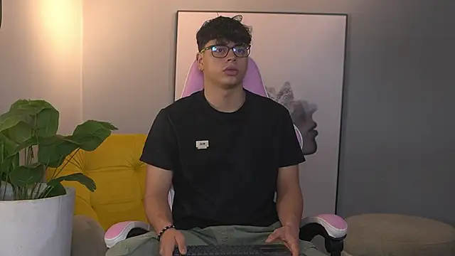 Ethan occonor online show from 11-08-25, 12:27