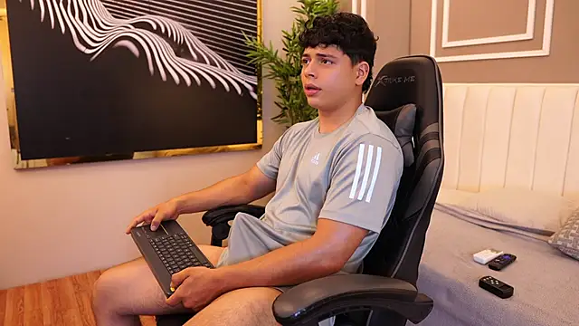 Ethan occonor online show from 05-11-26, 02:45