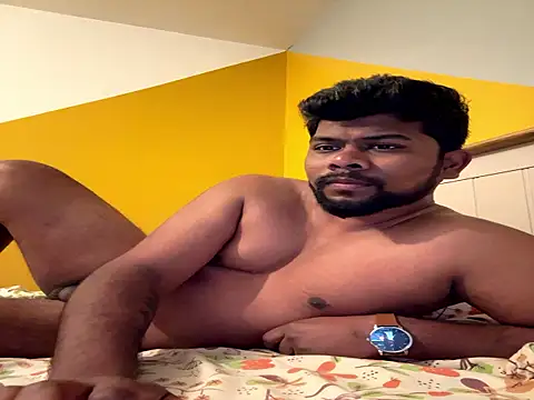 Snapshot of CrazyShashank chatting on 12-23-25, 07:28 CrazyShashank online show from 12-23-25, 07:28