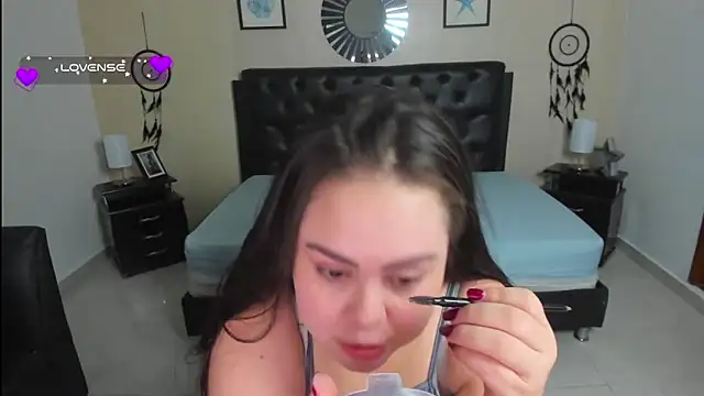 LolaVillalobos online show from 10-02-25, 01:51